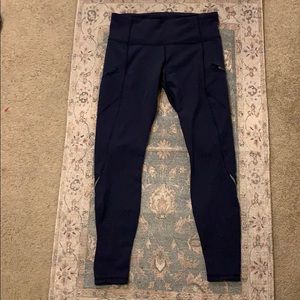 Navy blue lululemon legging.